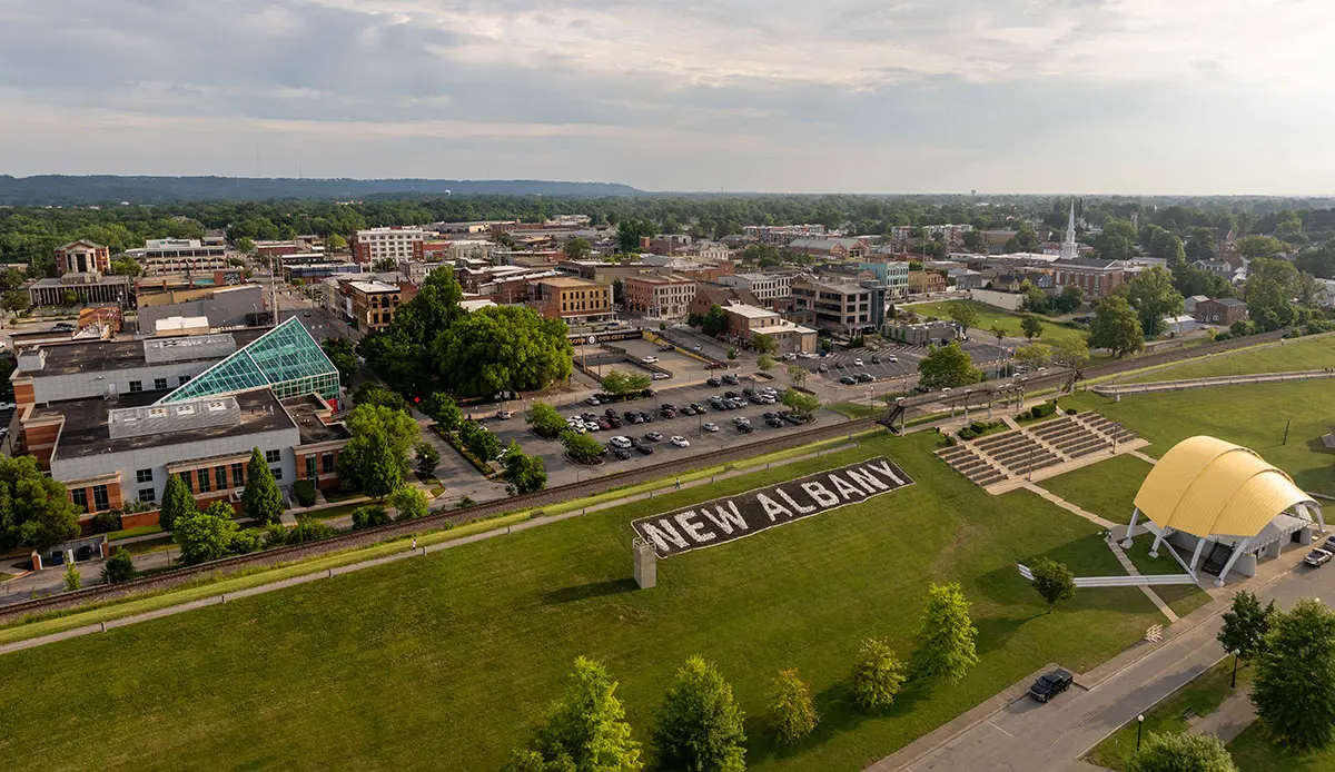 New Albany Indiana neighborhood and school-area view for Kentuckiana Moving service planning