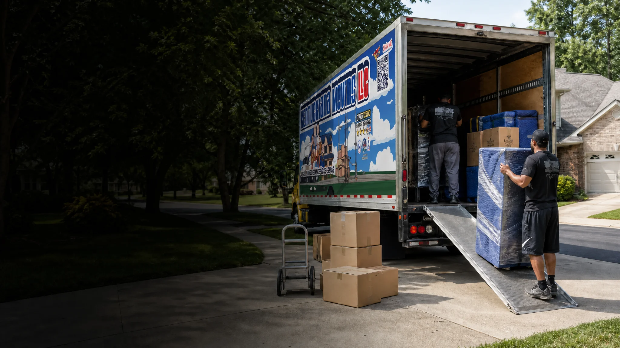 Kentuckiana Moving branded truck prepared for long-distance moves from Kentucky and Southern Indiana